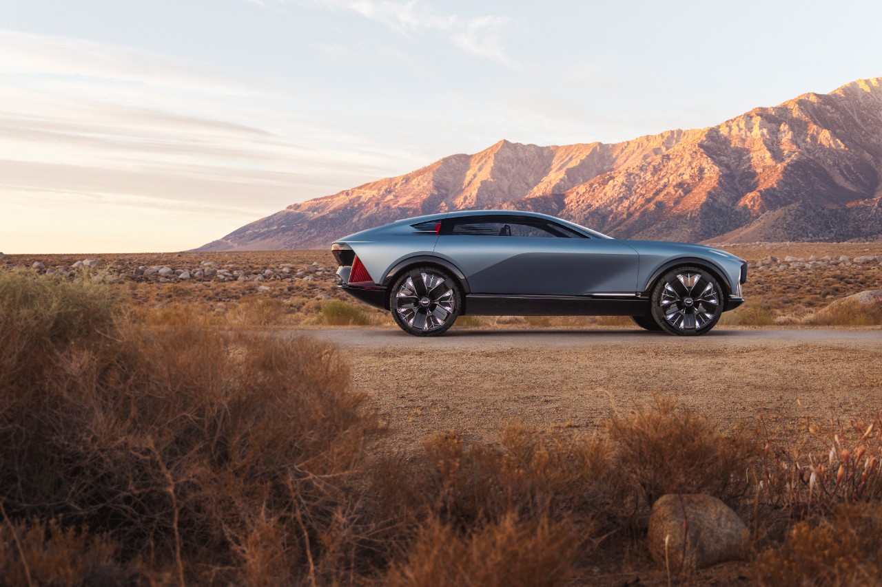 Cadillac reveals Elevated Velocity Crossover Concept